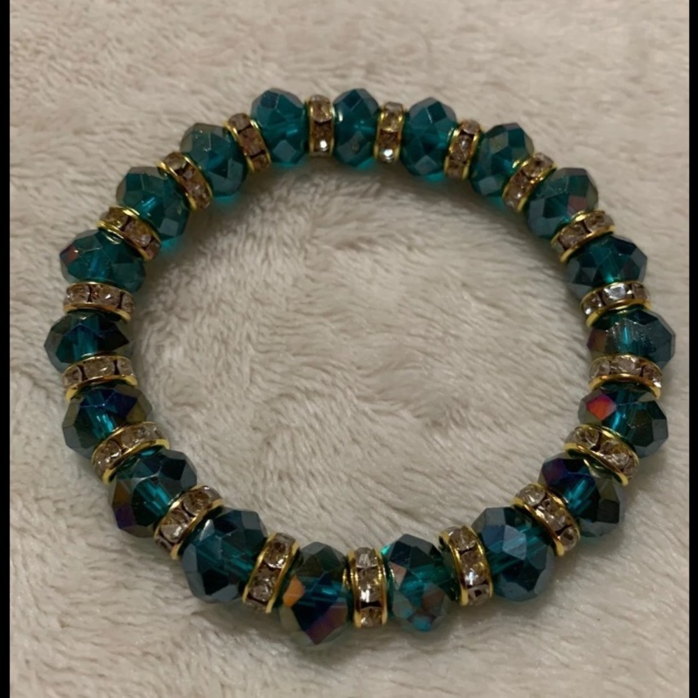 Green Crystal Bracelet - Picture 3 of 6